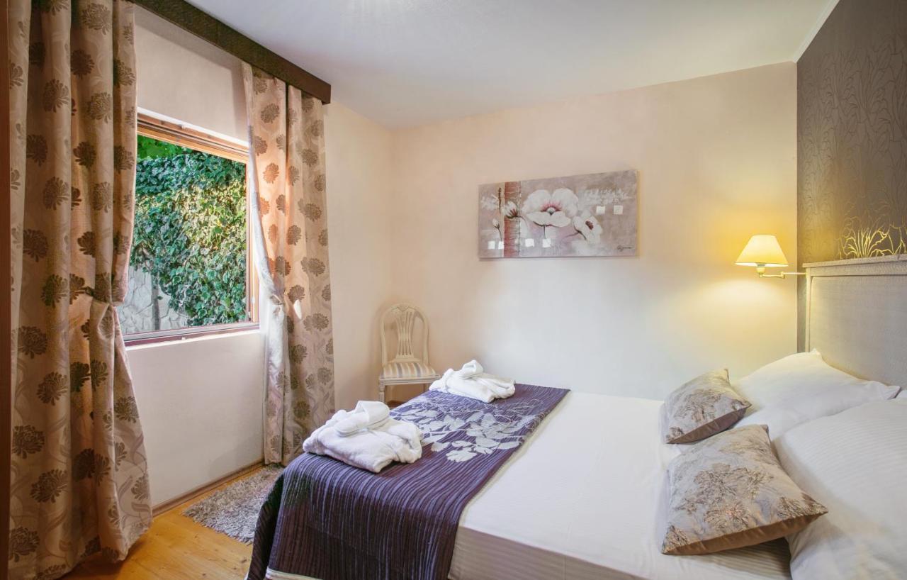 Golden View Luxury Apartment マスリニカ エクステリア 写真