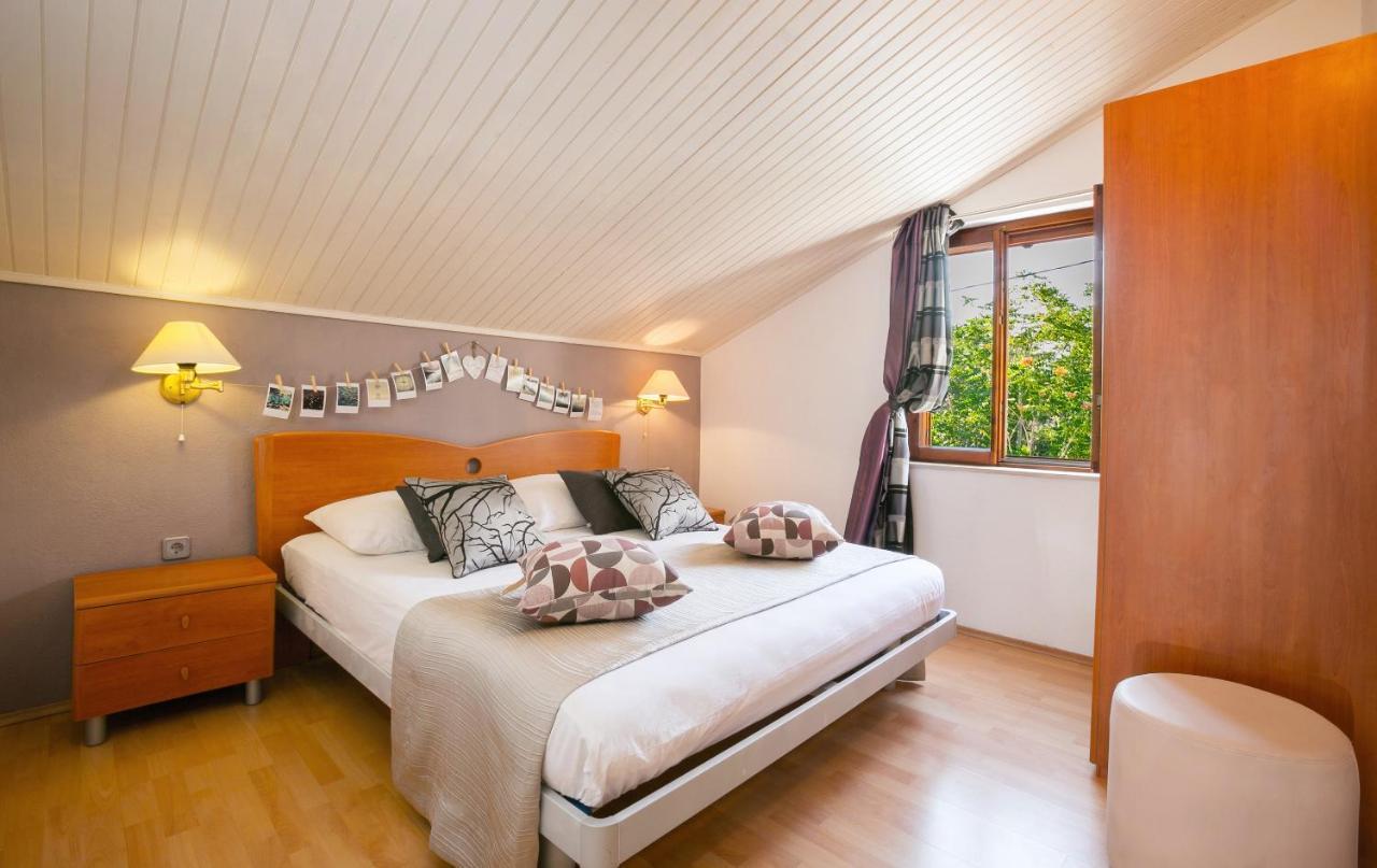 Golden View Luxury Apartment マスリニカ エクステリア 写真